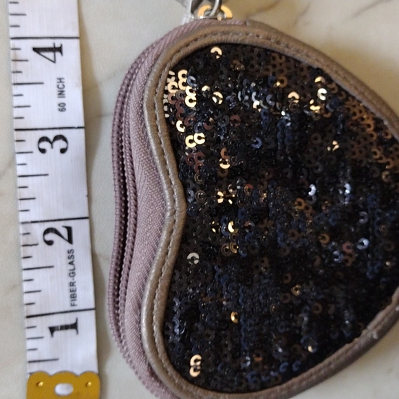 Candies cardholder and keychain. - Picture 8 of 10